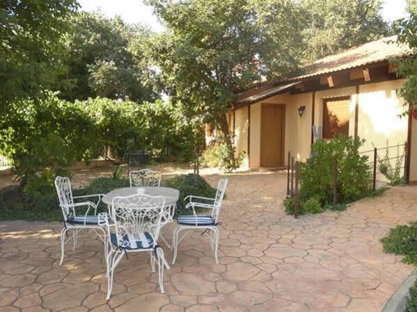 Pago De Tharsys Guest House Requena Exterior foto